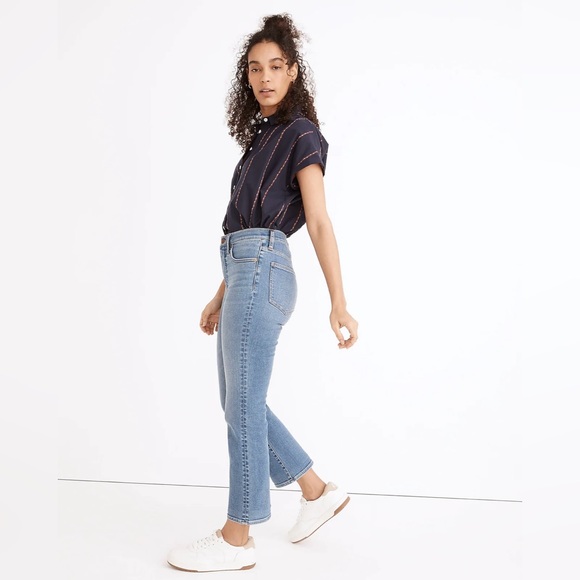 Cali Demi-Boot Jeans in Dorrance Wash: TENCEL™ Denim Edition - Picture 3 of 8